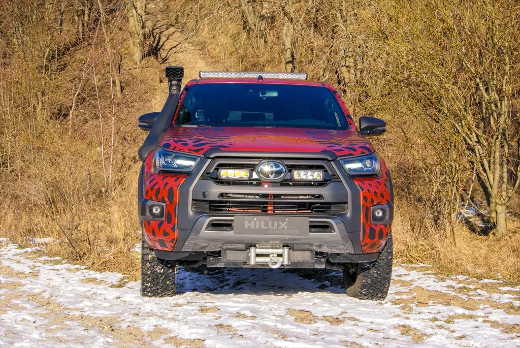 Lazer Lamps Kühlergrill-Kit TOYOTA Hilux Invincible X (2021+) Triple-R 750 Gen2 TripleR 750 Beacon Leuchtenart TripleR 750 Beacon