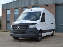 Lazer Lamps Kühlergrill-Kit MERCEDES SPRINTER (907 2018+) Triple-R 750 Gen2 Beacon Leuchtenart Beacon