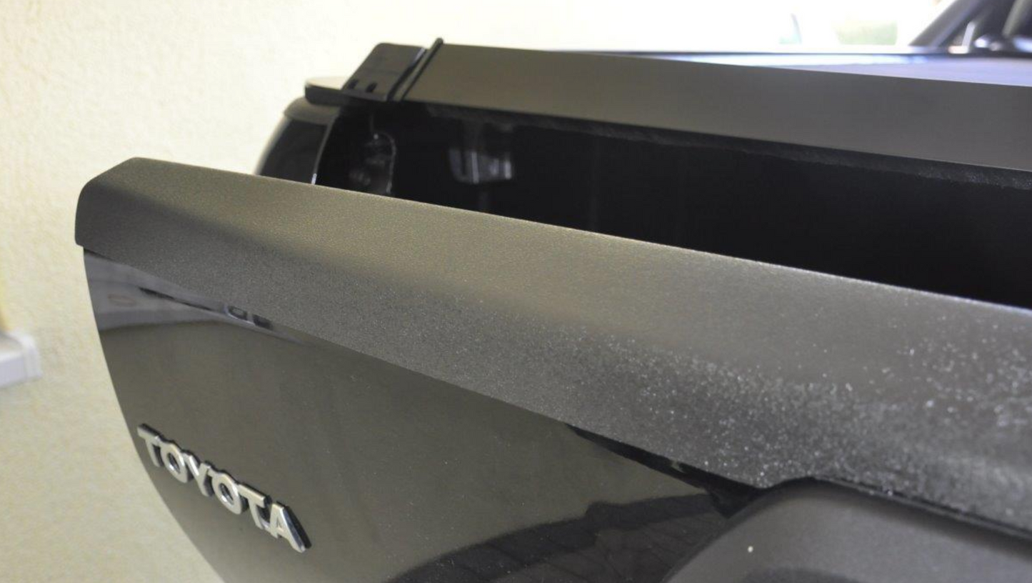 Ladekantenschutz-Abdeckung für Toyota Hilux (ab 2020) – Robuster Schutz für die Heckklappe