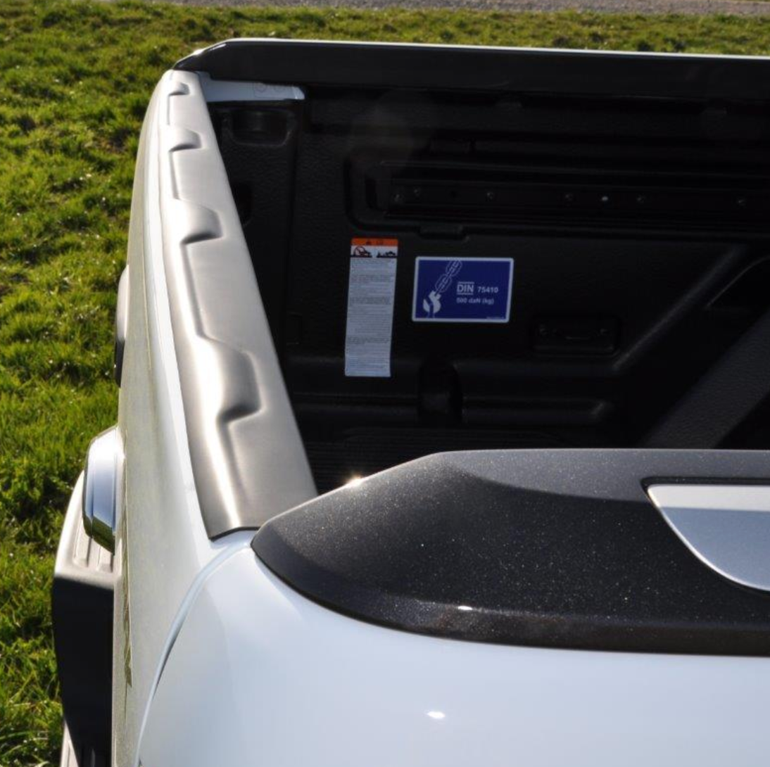 B-Ware Ladekantenschutz-Abdeckung für Isuzu D-Max (ab 2016-2020) – Perfekter Schutz für die Heckklapp