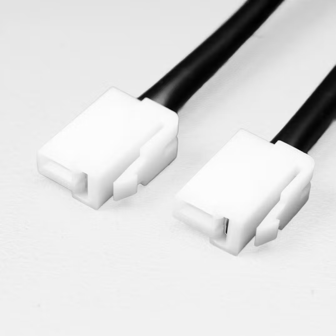 STEDI Plug and Play DT – 4 Fernlicht – Kabelbaum – 4 Anschlüsse, 2 Relais