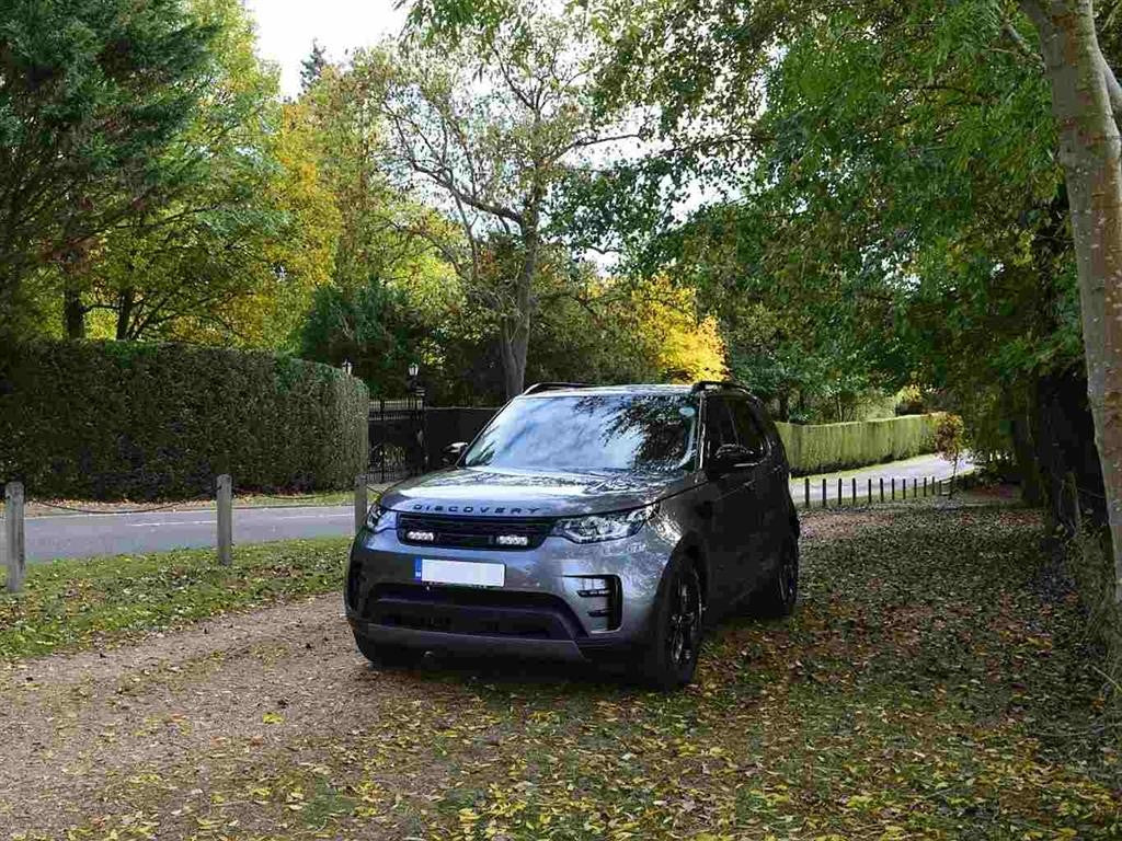 Lazer Lamps Kühlergrill-Kit LAND ROVER Discovery 5 (2017+) ST4 Evo