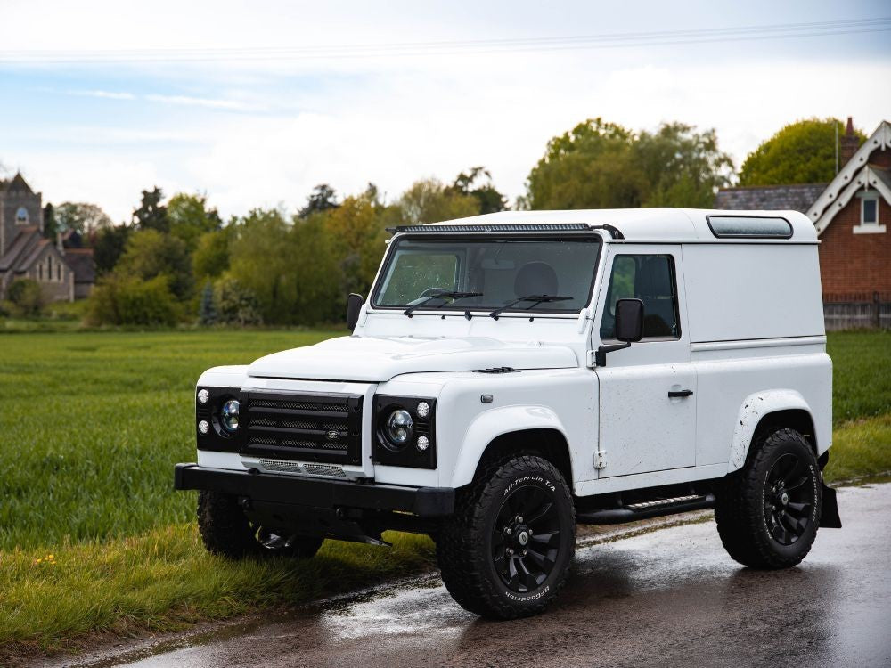 Lazer Lamps Dachanbau-Kit LAND ROVER Defender -2018 67mm Dachanbau Halterung/Linear 48/Linear Kabelsatz LL-1L-LP-220 Halterung 67mm Dachanbau Halterung