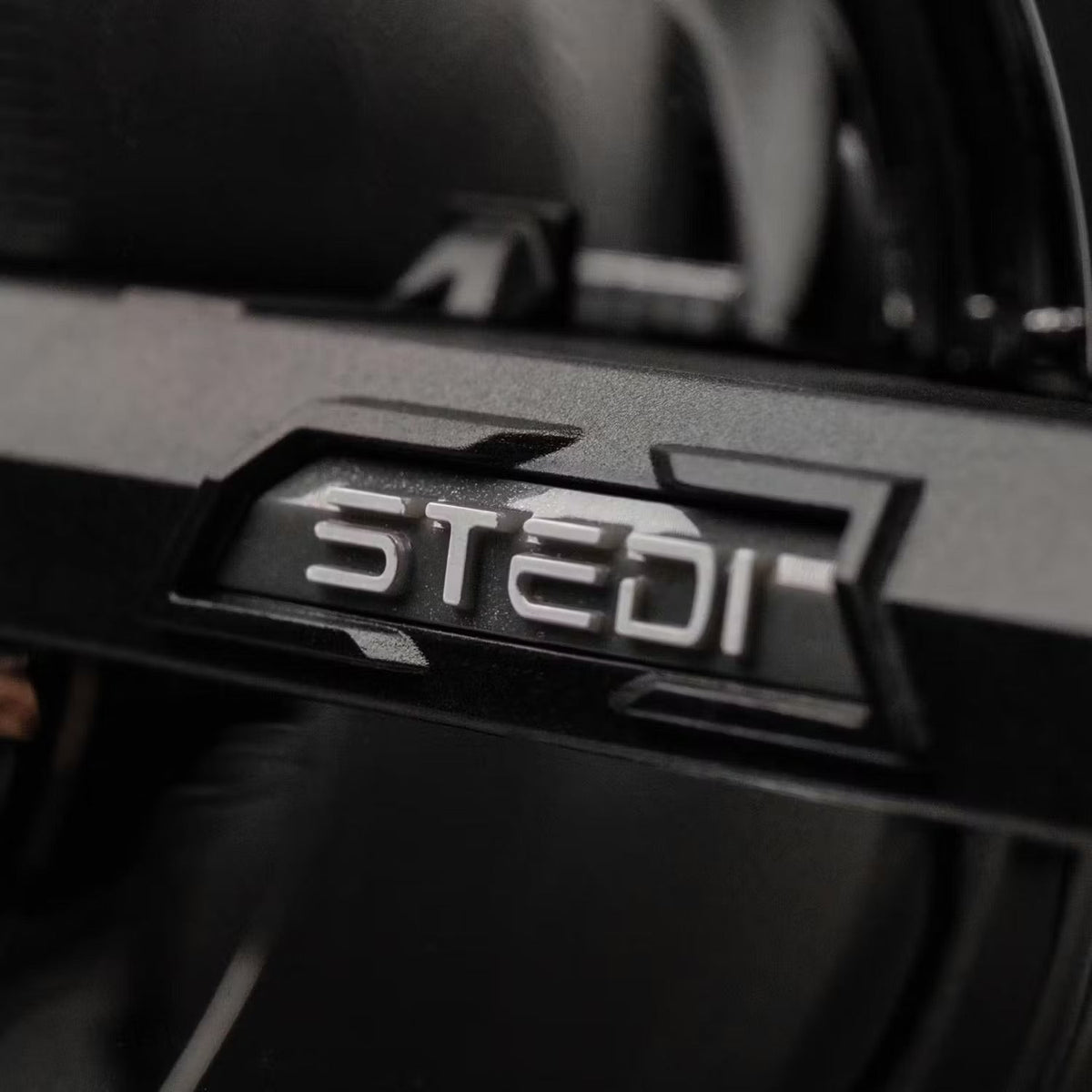 STEDI Rectangle 6x4 Inch – Black (5700K)