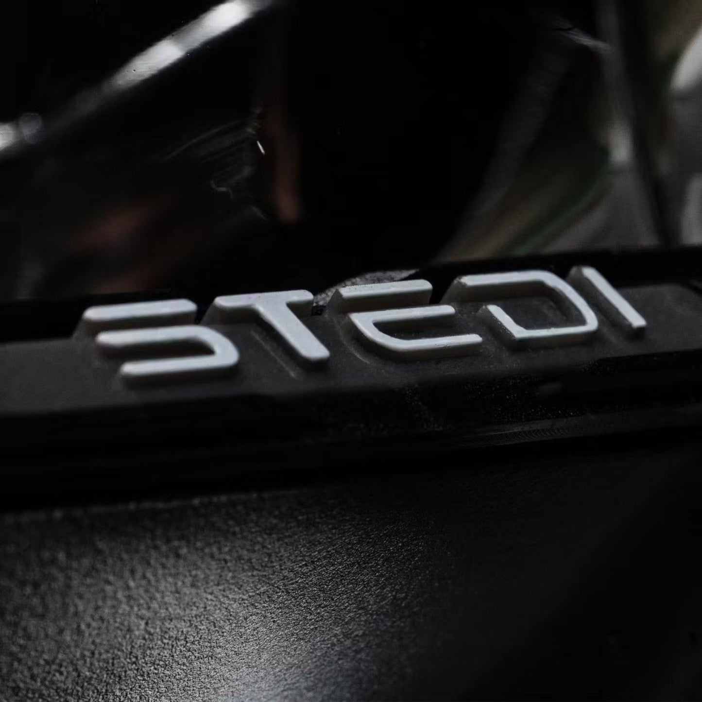 STEDI 5.75 Inch Homage Black 3000K