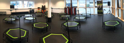 fester Zuschnitt Sportboden Gummimatte Unterlage für Fitnessstudio, Gym, Sportgeräte, Hundebox usw. Zuschnitt, Stärke 8mm