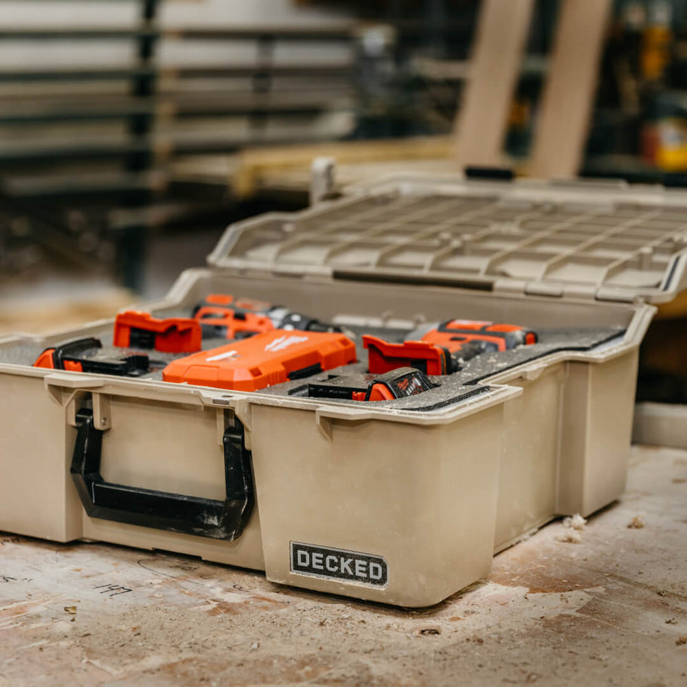 DECKED D-CO CASE - HALFRACK 32, TAN MIT SCHWARZEN VERSCHLÜSSEN