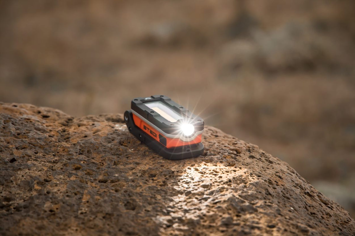 STEDI T1000 LED Arbeits – & Camping Lampe