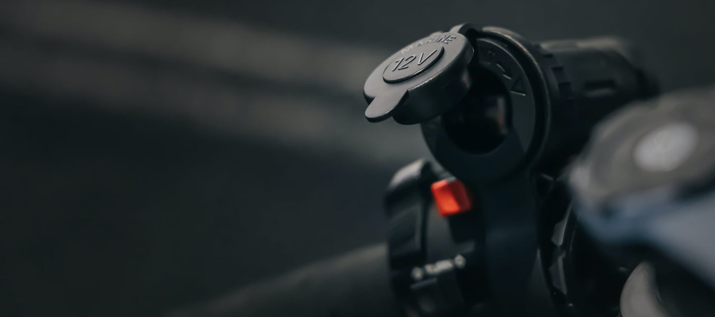 STEDI Motorrad 12V Zigarettenanzünder – Lenker montage
