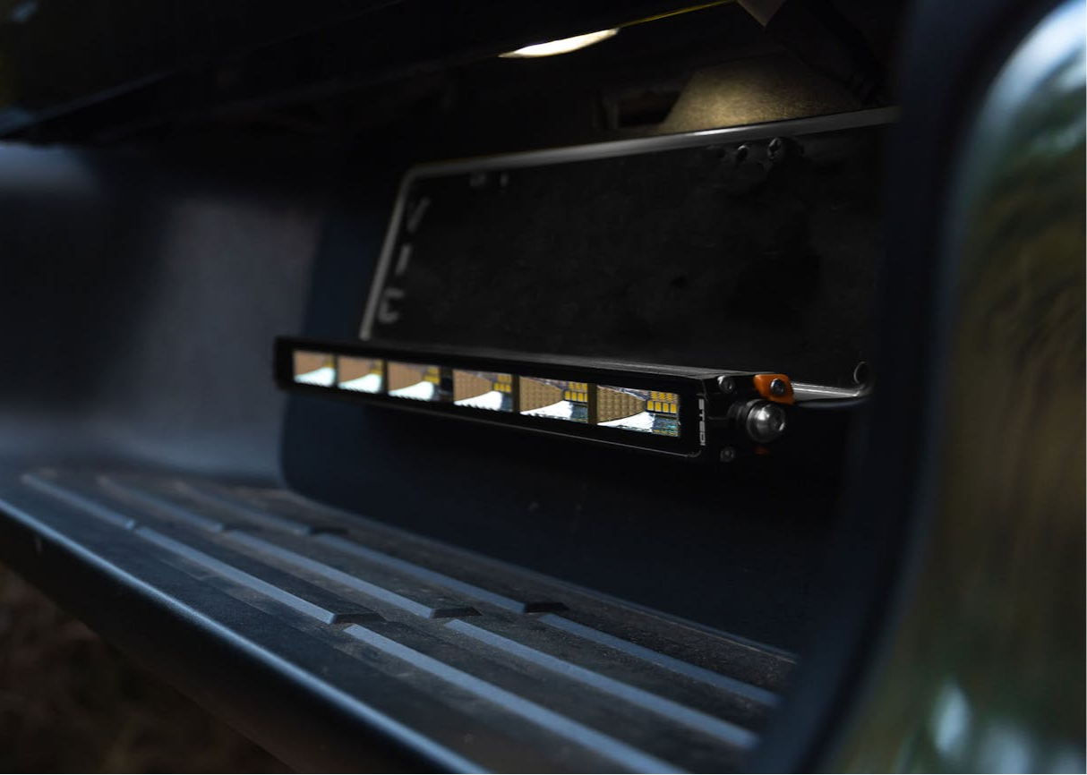 STEDI Kennzeichenhalter mit Micro V2 LED LED – Lightbar 13.9 Zoll Kaltweiß