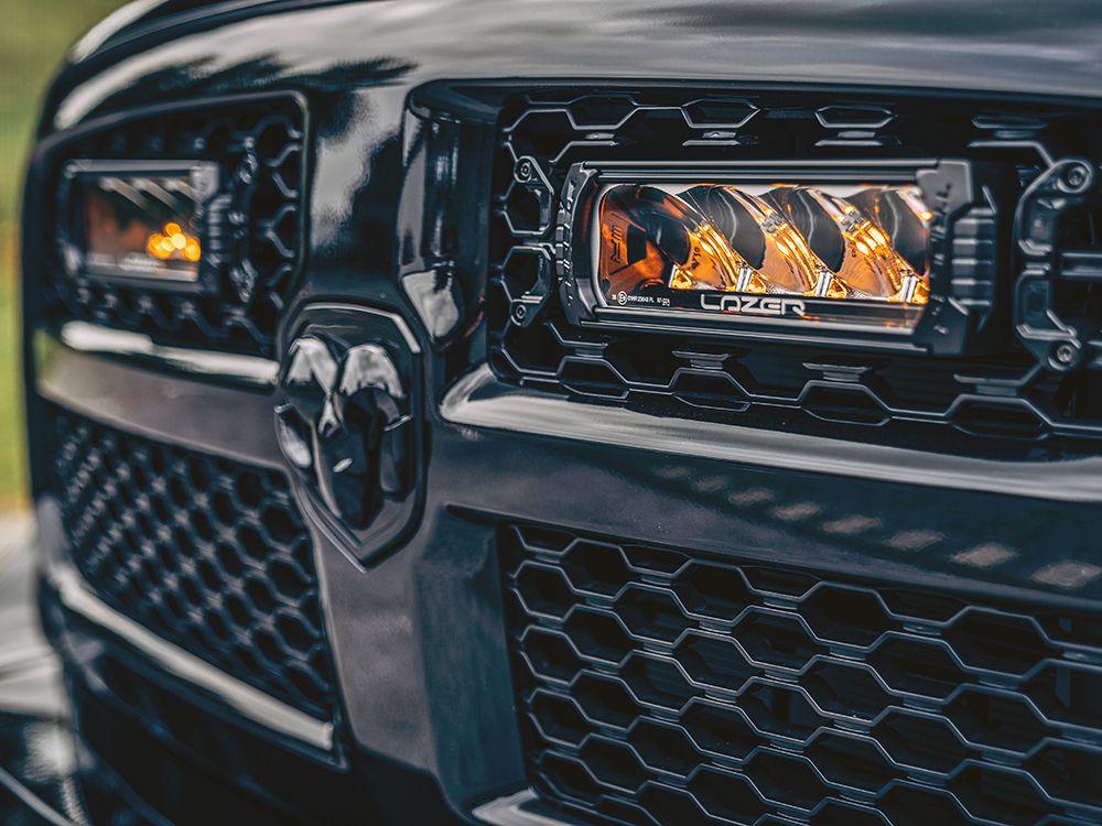 Lazer Lamps Kühlergrill-Kit Dodge RAM 1500 Classic 2013+ Triple-R 750 Gen2 TripleR 750 STD Leuchtenart TripleR 750 STD