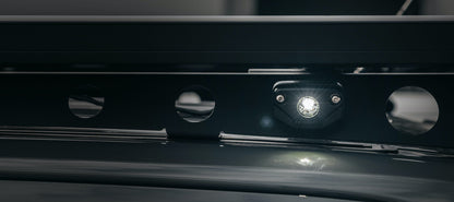 STEDI Easy Fit Surface LED Rock Lights – Halterung für Rhino Rack Backbone (2 Stk.)