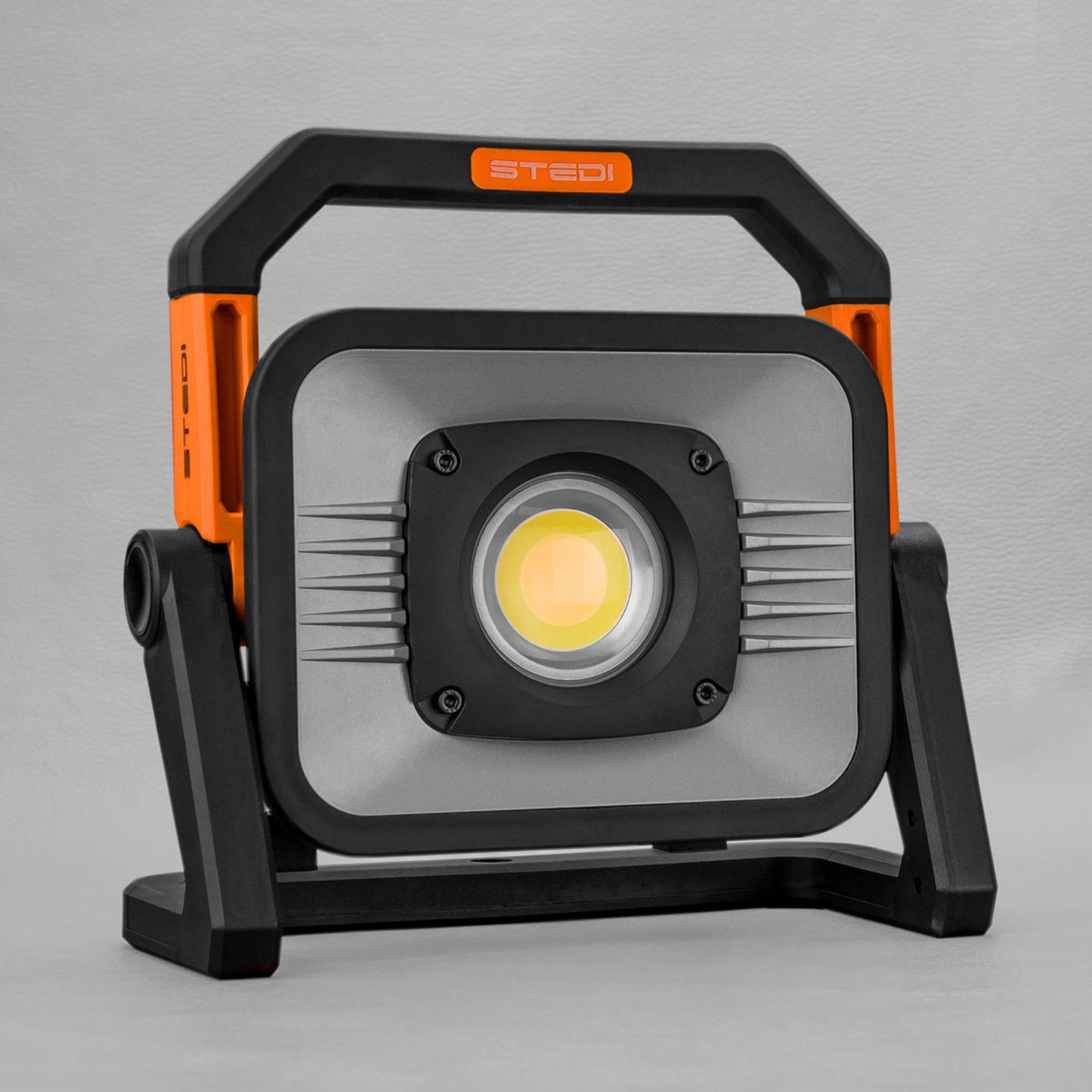 STEDI T3000 LED Arbeits – & Camping Lampe