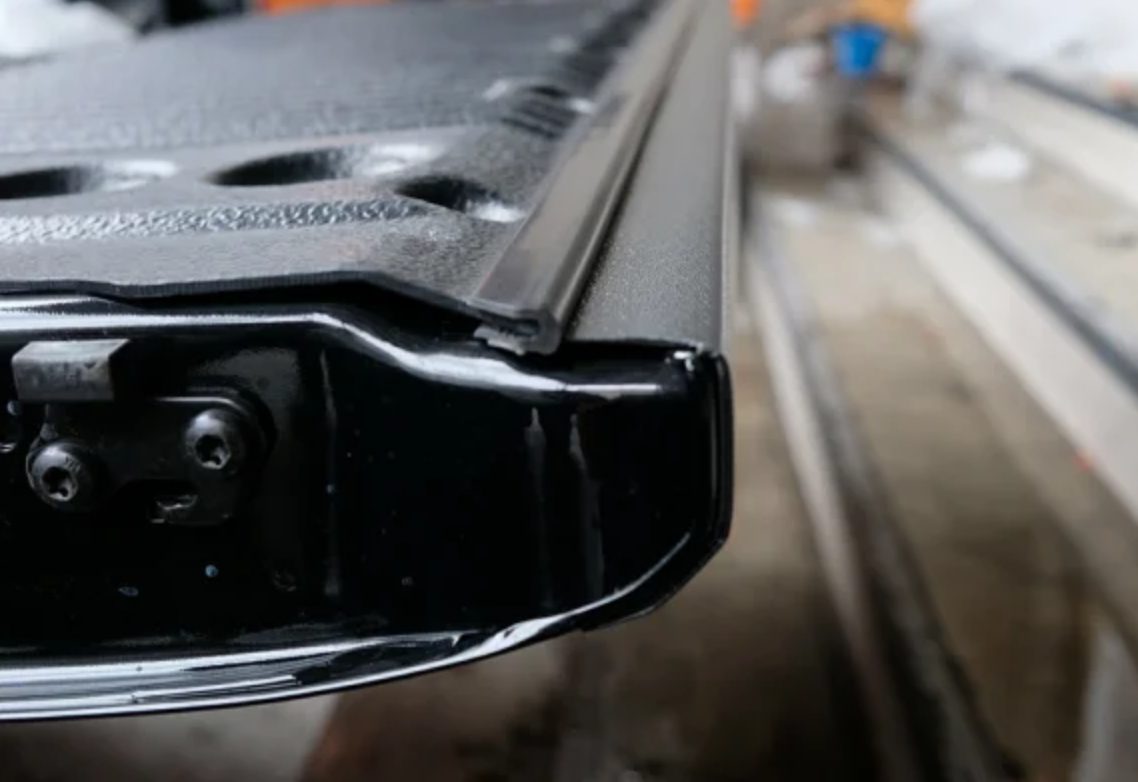 Ladekantenschutz-Abdeckung für Mitsubishi L200 5. Gen. 09/2015-09/2019 – Robuster Schutz für die Heckklappe